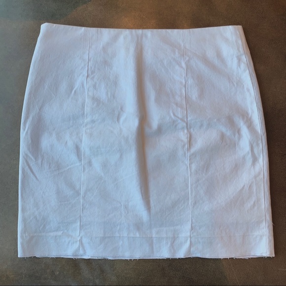 Theory White Mini Skirt - Picture 2 of 4